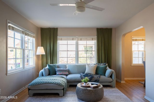 2207 N EDGEMERE Street, Phoenix, AZ 85006