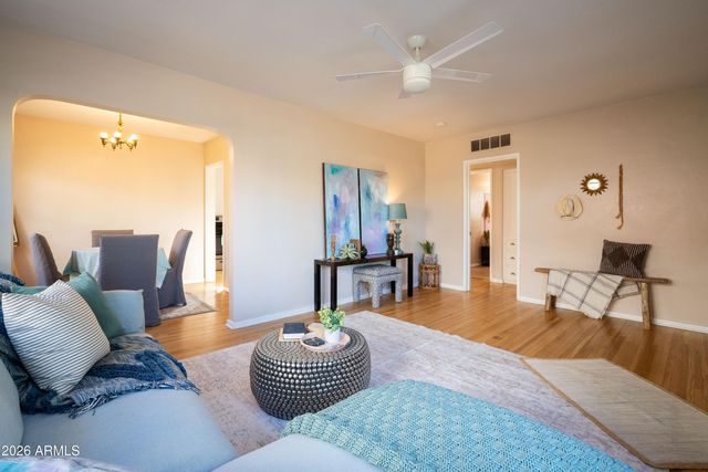 2207 N EDGEMERE Street, Phoenix, AZ 85006