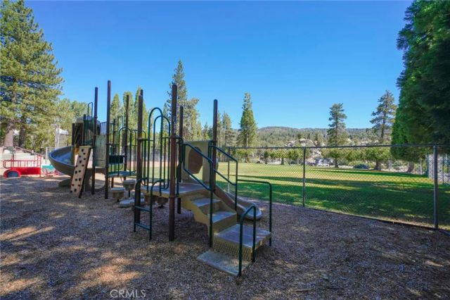 33363 Forrest, Running Springs, CA 92382