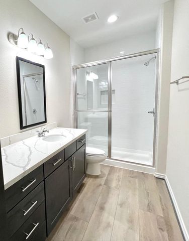 863 B Arbor Pines Ct, Conroe, TX 77303