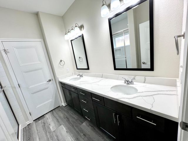 863 B Arbor Pines Ct, Conroe, TX 77303