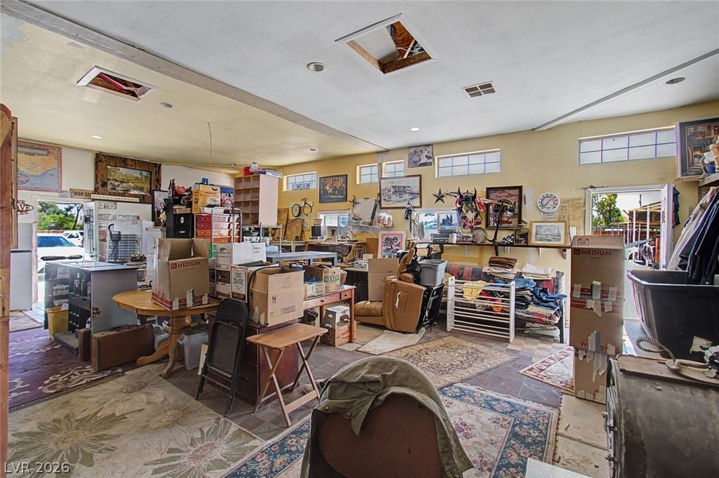 Image 10 of property listing at 8811 Haven Street, Las Vegas, NV 89123