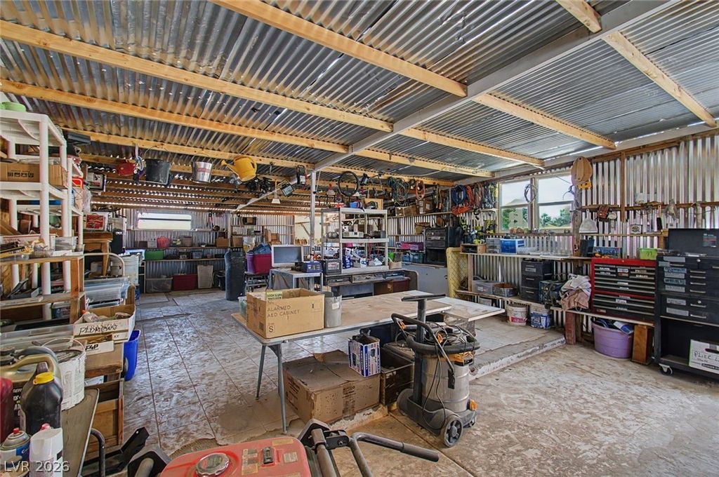 Image 13 of property listing at 8811 Haven Street, Las Vegas, NV 89123