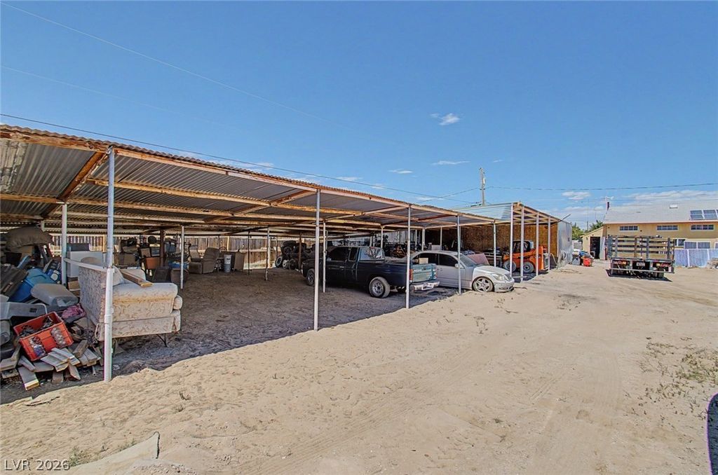 Image 15 of property listing at 8811 Haven Street, Las Vegas, NV 89123