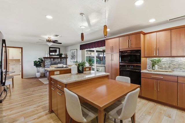 2033 Santa Lucia Way, Carmichael, CA 95608