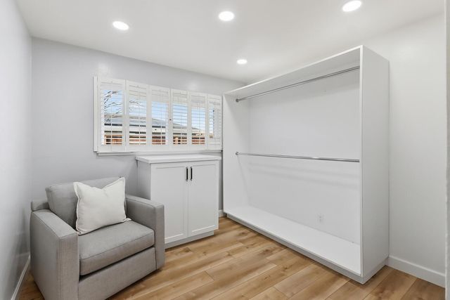 2033 Santa Lucia Way, Carmichael, CA 95608