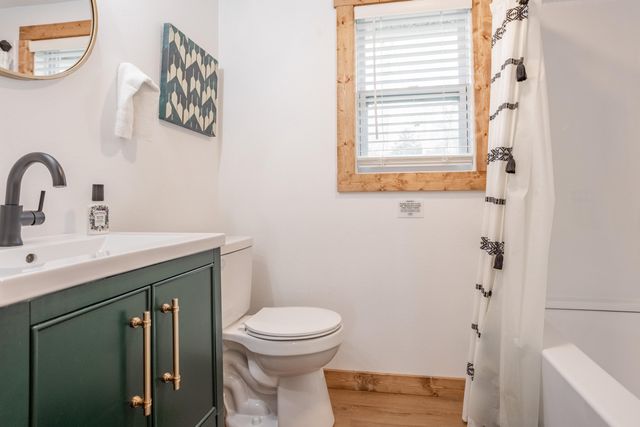 48 Holiday Hideaway Ct Reeds Court, Reeds Spring, MO 65737