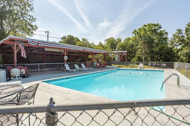 48 Holiday Hideaway Ct Reeds Court, Reeds Spring, MO 65737