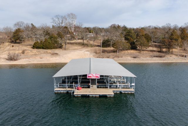 48 Holiday Hideaway Ct Reeds Court, Reeds Spring, MO 65737