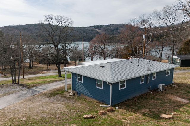 48 Holiday Hideaway Ct Reeds Court, Reeds Spring, MO 65737