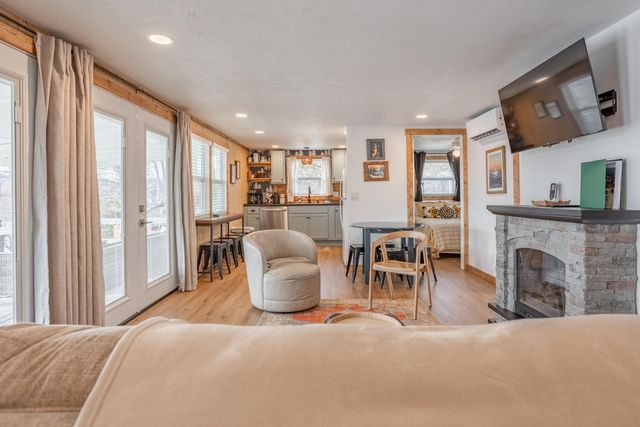 48 Holiday Hideaway Ct Reeds Court, Reeds Spring, MO 65737