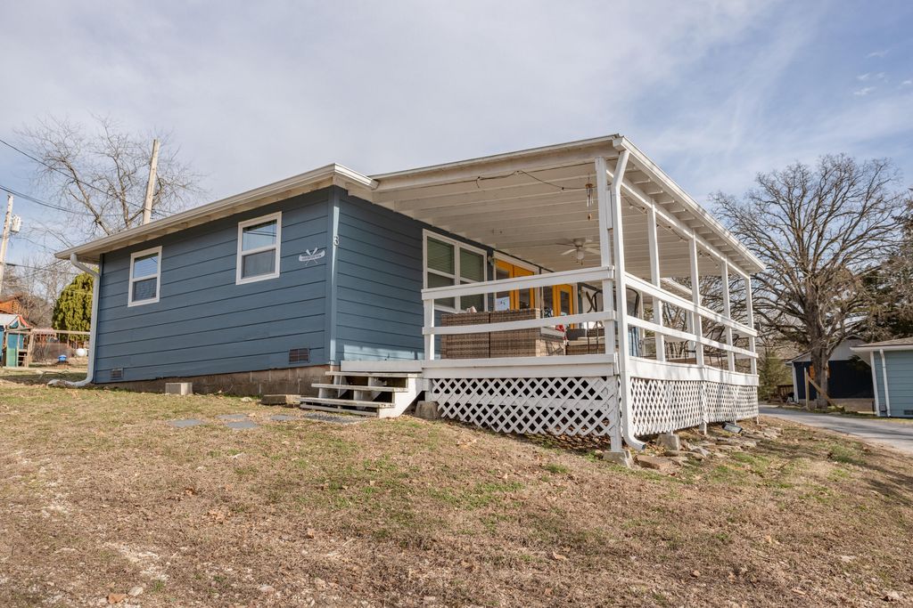 48 Holiday Hideaway Ct Reeds Court, Reeds Spring, MO 65737