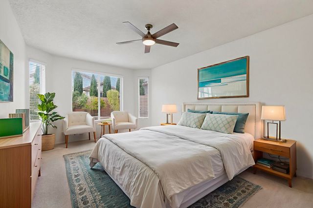 9519 Flint Rock Drive NW, Albuquerque, NM 87114