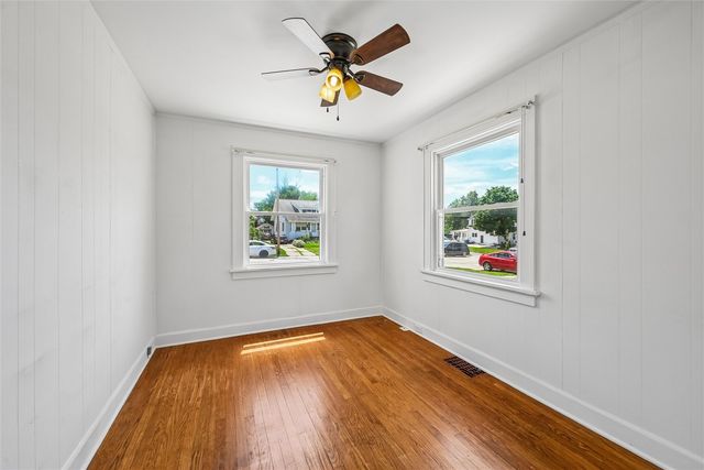 416 34th Street NE, Cedar Rapids, IA 52402