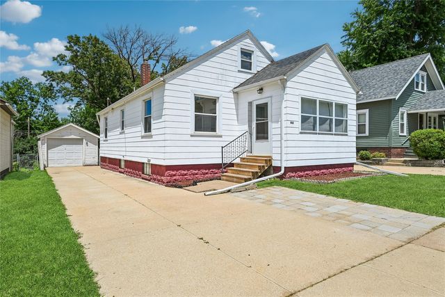 416 34th Street NE, Cedar Rapids, IA 52402