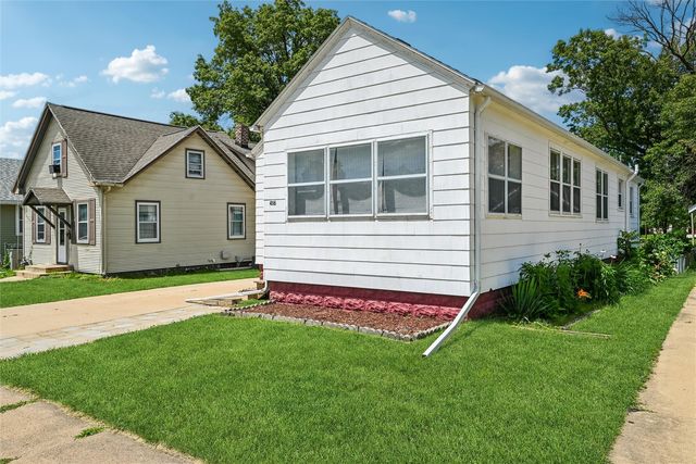 416 34th Street NE, Cedar Rapids, IA 52402