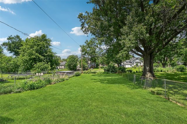 416 34th Street NE, Cedar Rapids, IA 52402