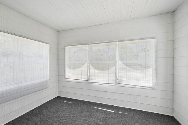 416 34th Street NE, Cedar Rapids, IA 52402