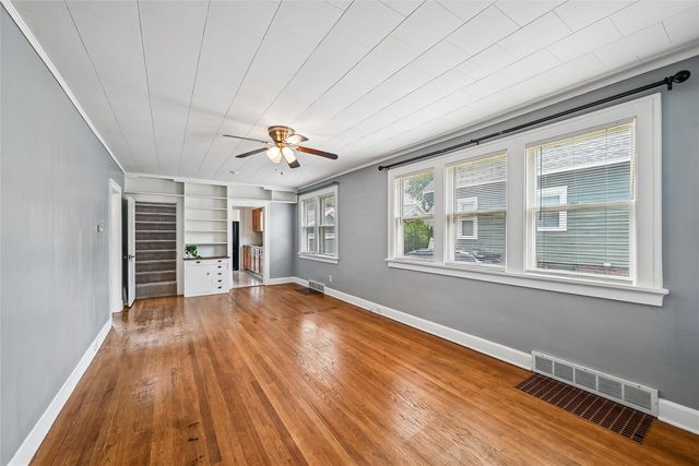 416 34th Street NE, Cedar Rapids, IA 52402