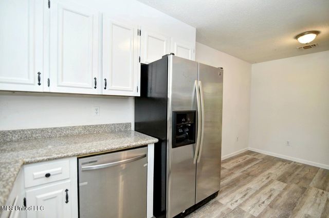 15299 Oakwood Court, Gulfport, MS 39503