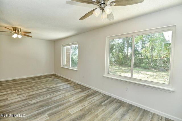 15299 Oakwood Court, Gulfport, MS 39503