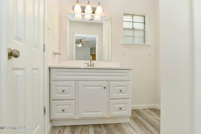 15299 Oakwood Court, Gulfport, MS 39503