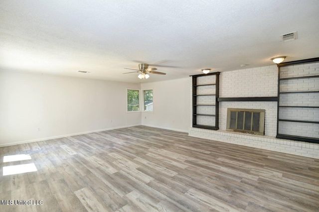 15299 Oakwood Court, Gulfport, MS 39503