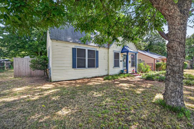 2822 Marigold Avenue, Fort Worth, TX 76111
