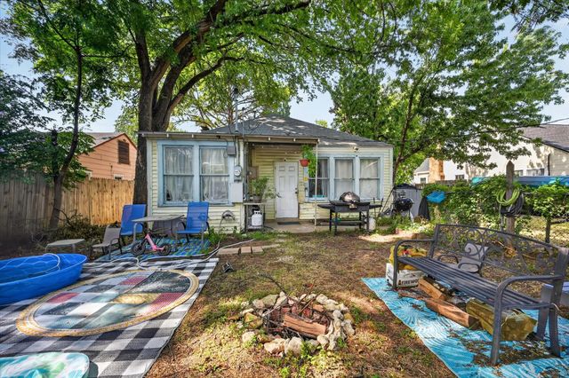 2822 Marigold Avenue, Fort Worth, TX 76111