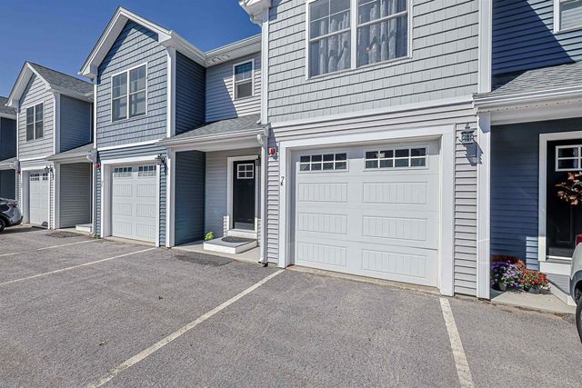 7 Dumaine Ave Unit K, Nashua, NH 03063