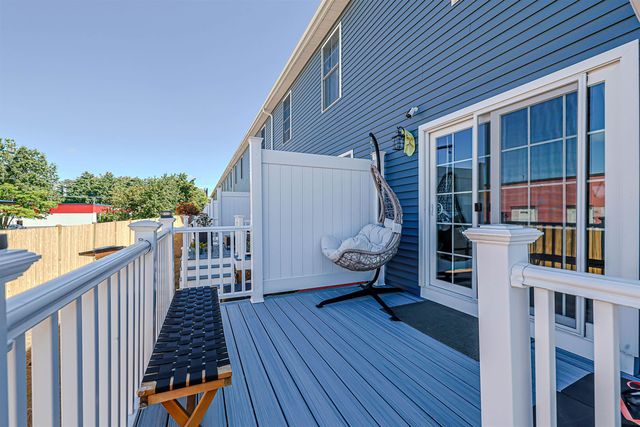 7 Dumaine Ave Unit K, Nashua, NH 03063