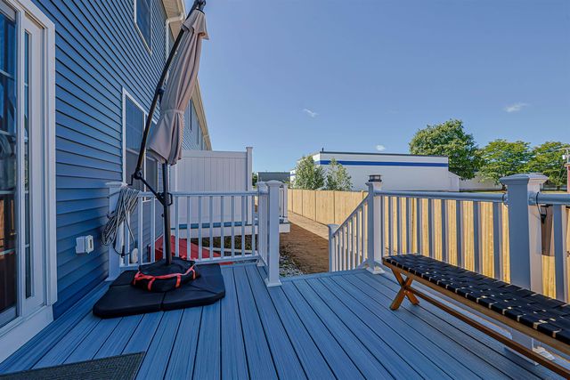 7 Dumaine Ave Unit K, Nashua, NH 03063