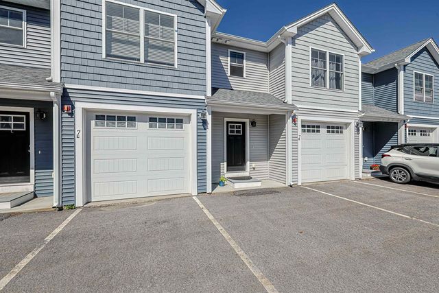 7 Dumaine Ave Unit K, Nashua, NH 03063