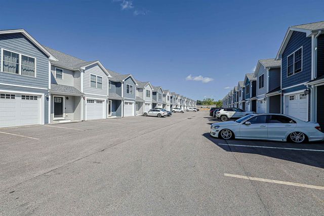 7 Dumaine Ave Unit K, Nashua, NH 03063