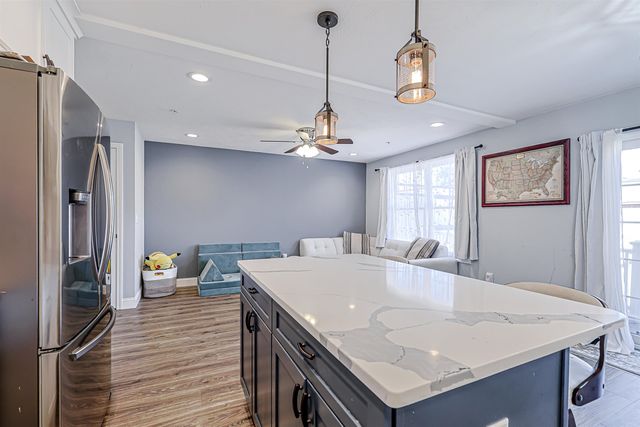 7 Dumaine Ave Unit K, Nashua, NH 03063