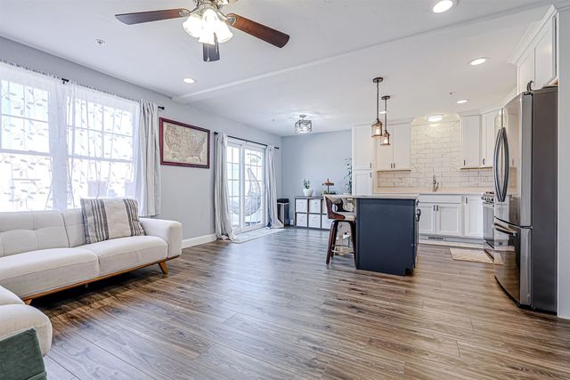 7 Dumaine Ave Unit K, Nashua, NH 03063