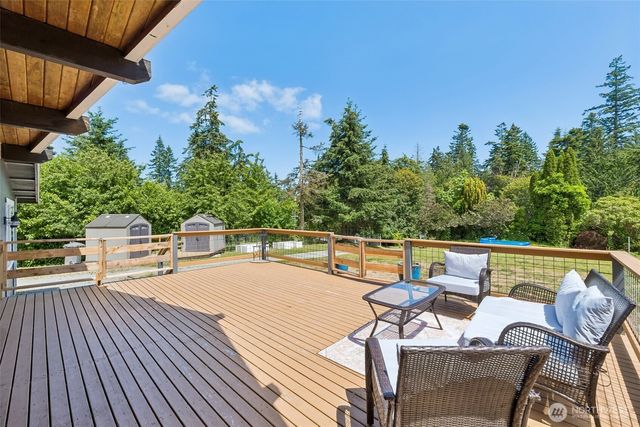 1636 Hemlock Drive, Camano Island, WA 98282