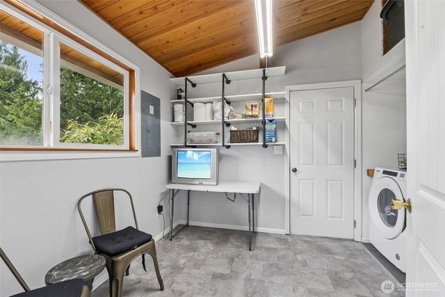 1636 Hemlock Drive, Camano Island, WA 98282