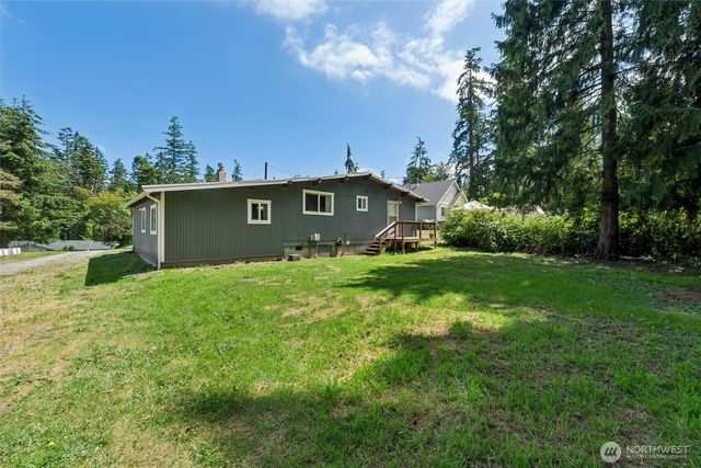 1636 Hemlock Drive, Camano Island, WA 98282
