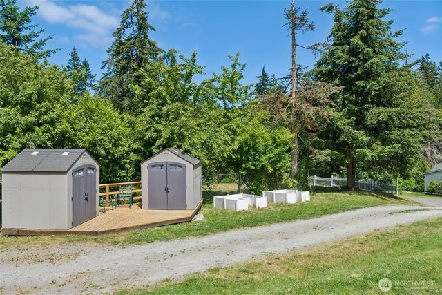 1636 Hemlock Drive, Camano Island, WA 98282