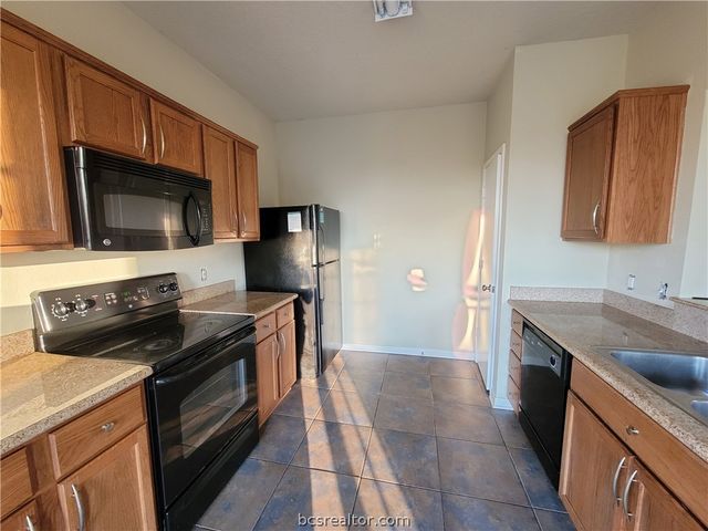 4137 McFarland Drive, College Station, TX 77845