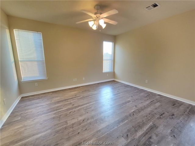 4137 McFarland Drive, College Station, TX 77845