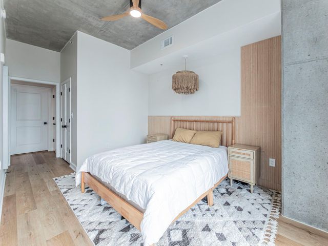 360 Nueces ST 1018, Austin, TX 78701