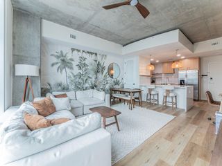 360 Nueces ST 1018, Austin, TX 78701