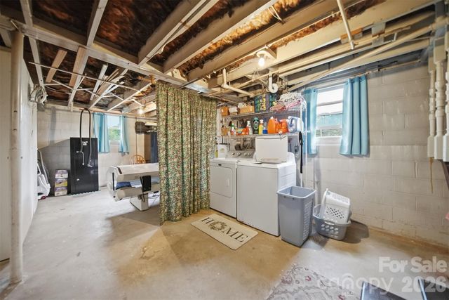 1329 33rd Street SE, Conover, NC 28613