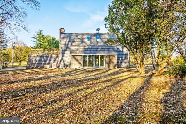 8550 WINDSOR DR, King George, VA 22485