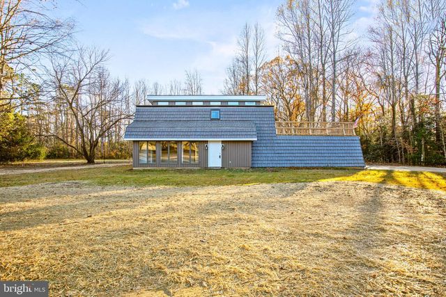 8550 WINDSOR DR, King George, VA 22485