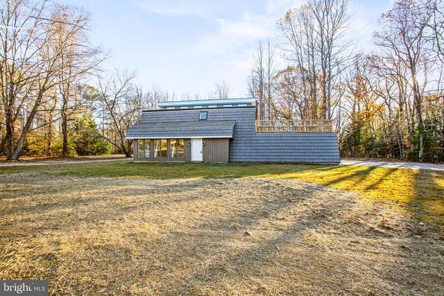 8550 WINDSOR DR, King George, VA 22485