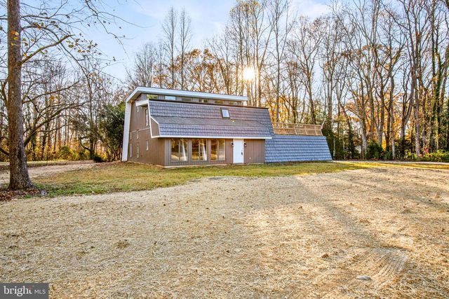 8550 WINDSOR DR, King George, VA 22485