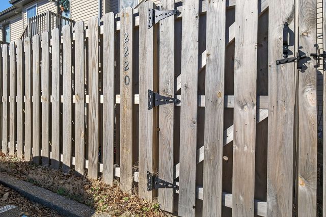 2220 Smedley Ln, Antioch, TN 37013